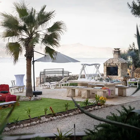 Garden Brac Campsite *