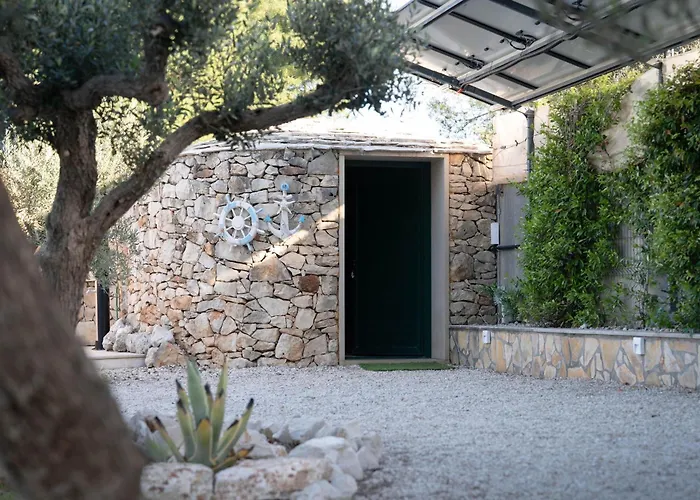 Garden Brac